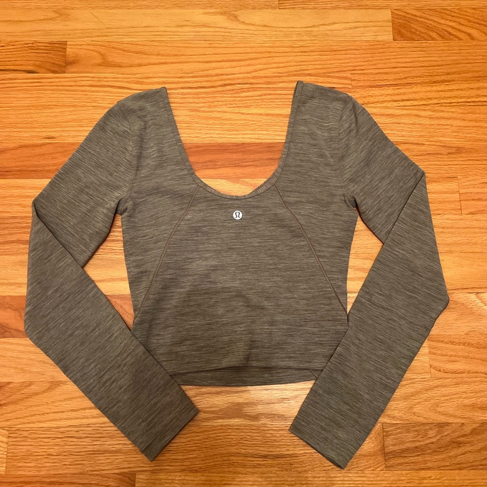 Lululemon long sleeve top